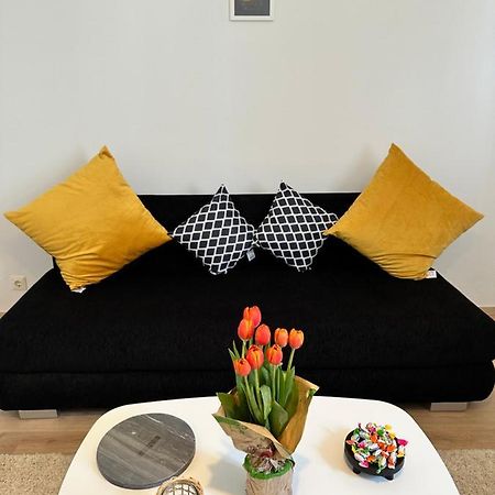 Cozy 8-Person Home In Vienna Located At Haberlgasse 82 N1 외부 사진